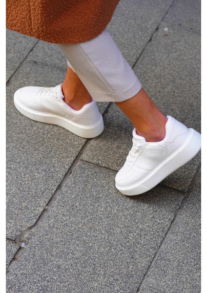 Kadın Sneaker Spor Ayakkabı Kalın Taban Bağcıklı Azin