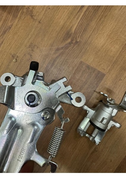 Nissan Primera 1996-2002 Almera 2000-2006 Arka Fren Kaliper Set