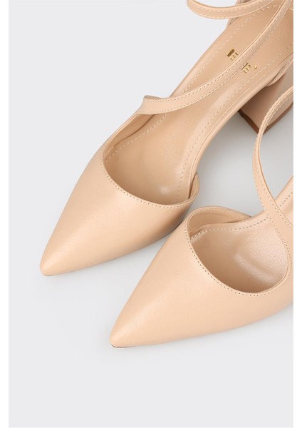 Naturel Kadın Topuklu Ayakkabı fırsatları