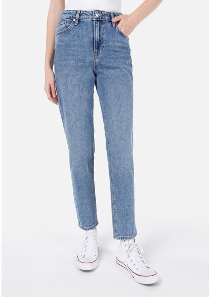 Mom Fit Daralan Paça Kadın İndigo Jean Pantolon fırsatları