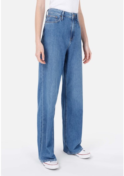 Regular Fit Yüksel Bel Geniş Paça Kadın İndigo Jean Pantolon fırsatları
