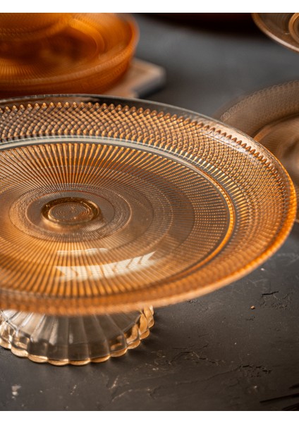Koi 7 Parça Ayaklı Sunum ve Servis Seti - 21 cm Pasta - 28 cm Ayaklı Sunum Tabağı - Taba