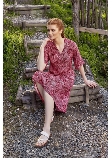 Düğme Detaylı V Yaka Yarım Kol Yazlık Elbise