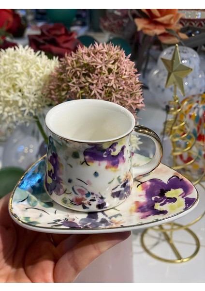 Mor Çiçek Desenli 6 Kişilik Türk Kahvesi Fincanı