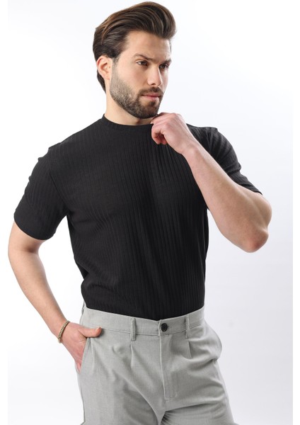 Siyah Dokulu Çizgi Tasarım Bisiklet Yaka Erkek T-Shirt E7122