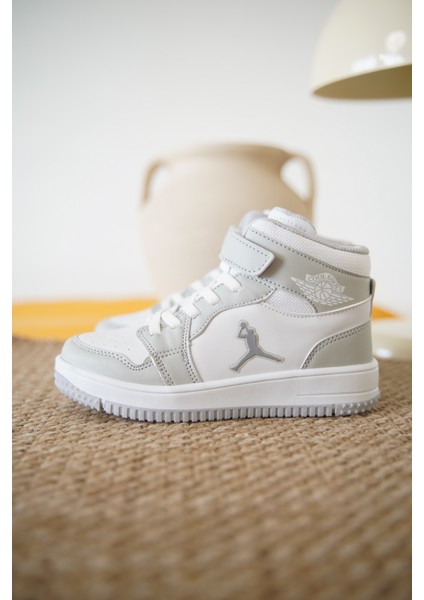 Cırtlı Basketbol Ayakkabısı Erkek Çocuklar İçin Uzun Tasarım Düz Taban fiyatları