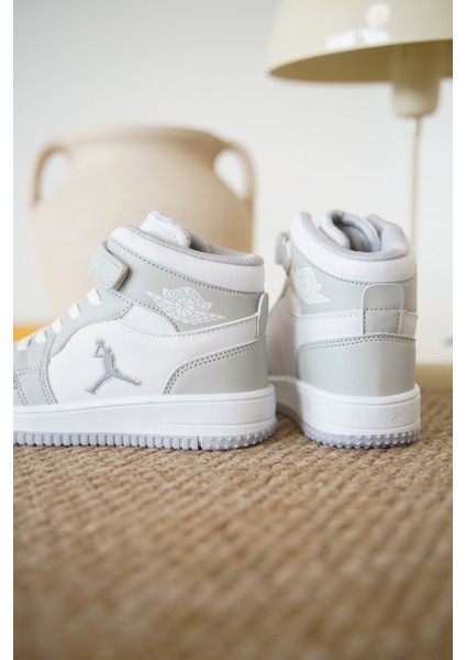 Cırtlı Basketbol Ayakkabısı Erkek Çocuklar İçin Uzun Tasarım Düz Taban fırsatları