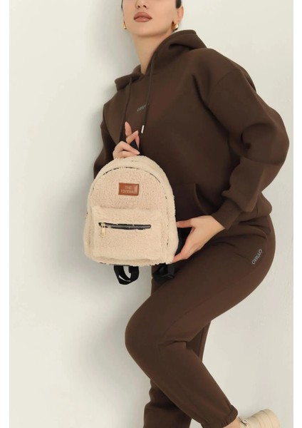 Kadın Günlük Şık Peluş Bej Sırt Çantası Modern ve Sevimli Tasarım 30X30(YXG)