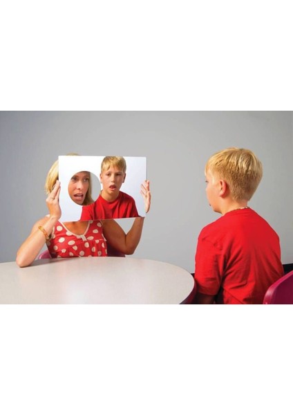 Duyu Atölyesi Dil ve Konuşma Terapi Aynası