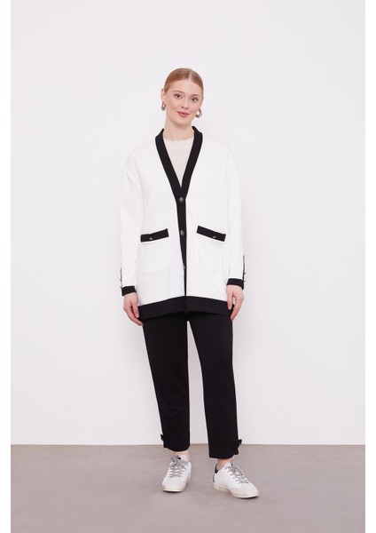 Ekru-Siyah Ribanası Düğme Detaylı Hırkalı Takım