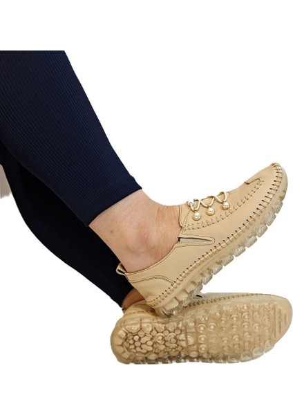 9871 Bej Deri Boncuklu Bayan Ayakkabı modelleri