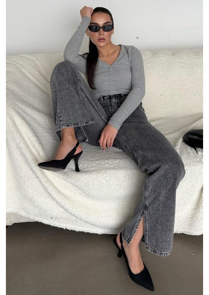 Siyah Yüksek Bel Paçası Yırtmaçlı Kadın Jean MG1384 modelleri