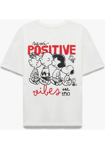 Snoopy Lisanslı Bisiklet Yaka Kısa Kollu Arkası Baskılı Oversize Tişört