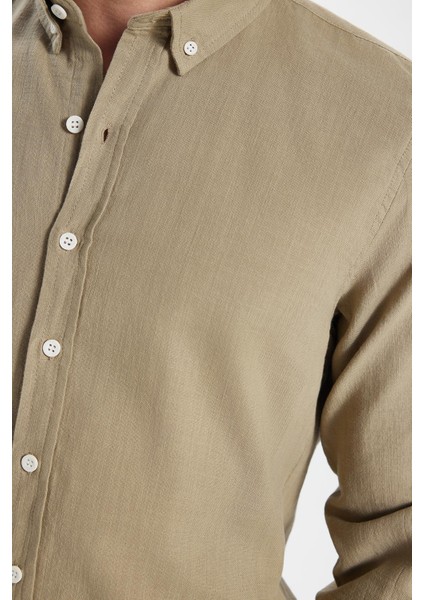 Erkek Slim Fit Dar Kesim Pamuk Keten Doku Düğmeli Yaka Vizon Gömlek