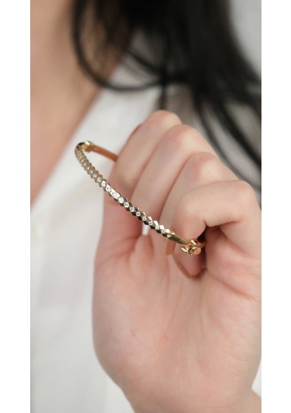 14 Ayar Altın Desenli Taşlı Bileklik fırsatları