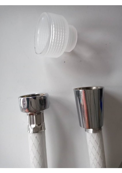 Metal Başlıklı Plastik Duş Hortumu 3 Metre