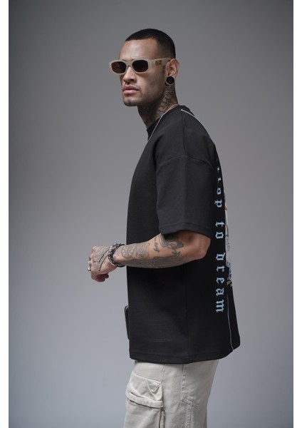 Nakışlı Sırtı Baskılı Biyeli Oversize Kalıp Unisex Tişört