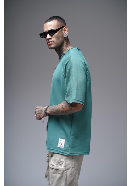 Kabartma Baskılı Garni Detaylı Reglan Kol Oversize Kalıp Unisex Tişört