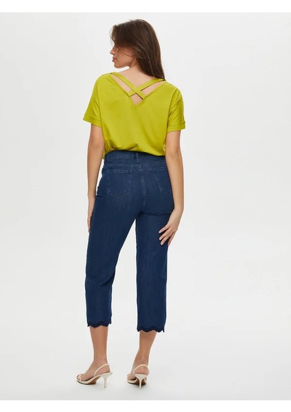 Paçası Dilimli Nakış Detaylı Straight Fit Tenselli Jean Caprı S25JCP004 modelleri