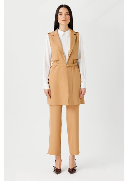 Aller Detaylı Ince Kemerli Yelek Pantolon Takım Camel