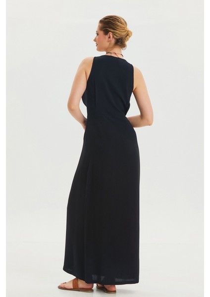 V Yaka Yırtmaç Detaylı Uzun Elbise fiyatları