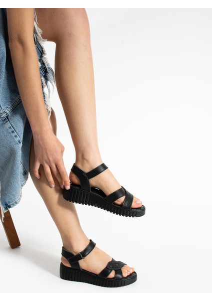 Pierre Cardin Judith Kadın Hakiki Deri Siyah Sandalet
