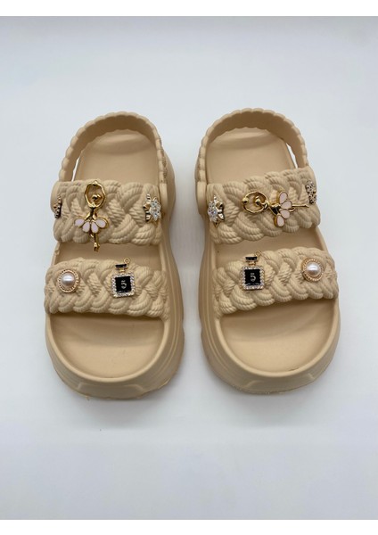 169.01 Örgülü Crocks Taşlı Ortopedik Terlik fırsatları