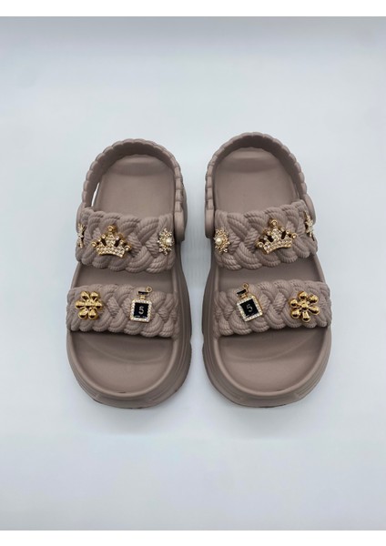 169.01 Örgülü Crocks Taşlı Ortopedik Terlik fırsatları