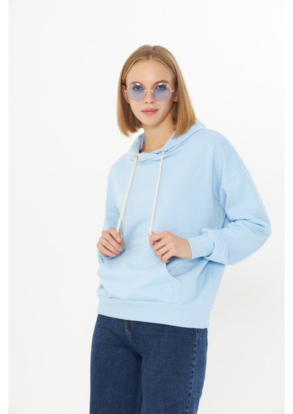 Kadın Bebe Mavisi Kanguru Cep Şardonlu Kapüşonlu Regular Fit Sweatshirt
