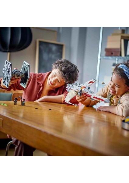 Star Wars Tıe Fighter ve X-Wing Birleşimi 75393 indirimleri