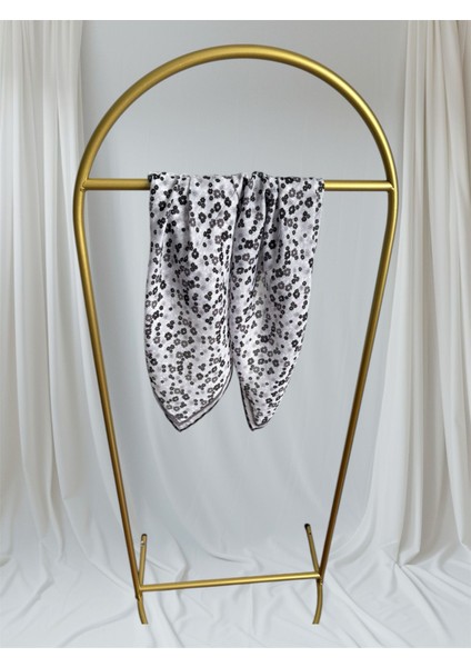 Siyah Çiçek Desenli Eşarp