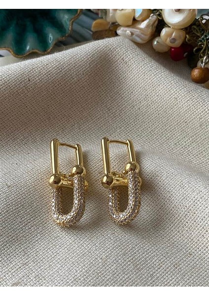 Gold Rengi Zirkon Taşlı Kadın Trend Küpe
