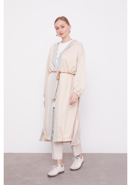 Bej Içlikli Kemer Detaylı Kap fiyatları