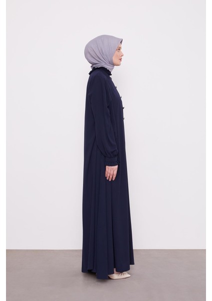 Lacivert Yakası Fırfır Detaylı Ferace