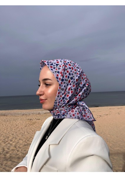 Mavi-Kırmızı Çiçek Desenli Eşarp