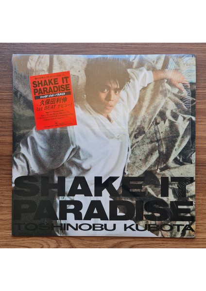 Toshinobu Kubota – Shake It Paradise