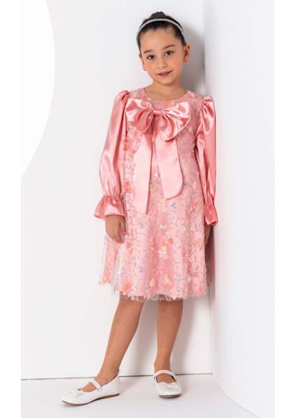 Kız Çocuk Göğsü Kurdele ve Üzeri Kelebek Işlemeli Ispanyol Kollu Somon Şifon Elbise modelleri