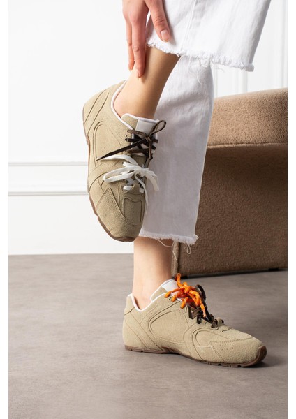 Wanca Kadın Sneakers Çift Renk Bağcıklı Spor Ayakkabı Bej Süet