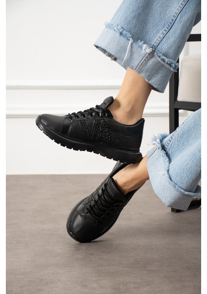 Beatriz Kadın Sneakers Yandan Taşlı Bağcıklı Spor Ayakkabı Siyah