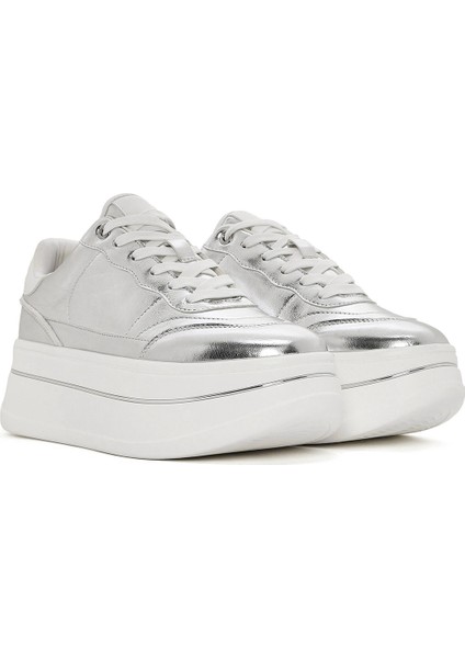Kadın Gümüş Bağcıklı Kalın Tabanlı Metalik Sneaker 25SFD431032