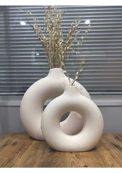 Büyük ve küçük beton vazo ikili seti, bej renk, şık ve modern dekorasyon. modelleri