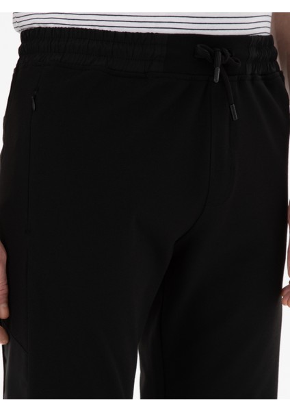 Erkek Siyah Slim Fit Günlük Şort 50300988-VR046 indirimleri