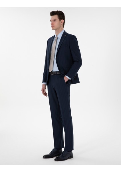 Erkek Lacivert Slim Fit Çizgili Takım Elbise 50302413-VR033 fırsatları