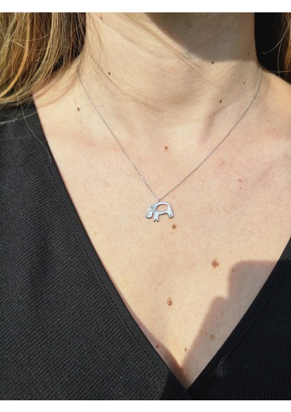 14K Altın 0.01CT Pırlantalı Fil Kolye