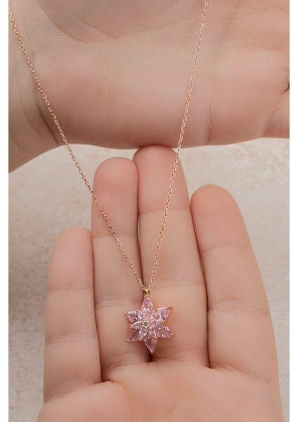 Lila Renkli Taşlı Lotus Çiçeği Gümüş Kolye 18 Ayar Rose Altın Kaplama Lotus Çiçeği Kolyesi 925 Ayar Gümüş Kadın Kolye | Bayan Zirkon Taşlı Lotus Kamelya Çiçeği Rose Gold Kadın Gümüş Kolye fırsatları