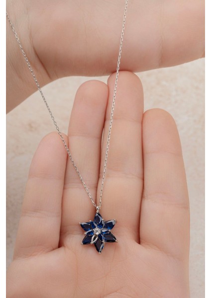 Mavi Renkli Taşlı Lotus Çiçeği Gümüş Kolye 18 Ayar Beyaz Altın Kaplama Lotus Çiçeği Kolyesi 925 Ayar Gümüş Kadın Kolye | Bayan Zirkon Taşlı Lotus Kamelya Çiçeği Kadın Gümüş Kolye fırsatları