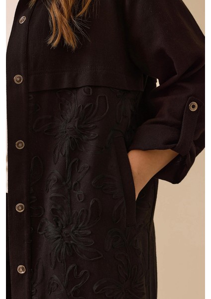 Kadın Büyük Beden Nakış Detaylı Çıtçıt Düğmeli Uzun Kap 4004 Siyah modelleri