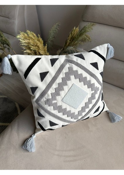 Gri nakışlı şık kırlent kılıfı, doğal pamuklu, zarif ve rahat dekorasyon parçası fiyatları