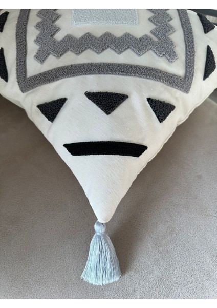 Gri nakışlı şık kırlent kılıfı, doğal pamuklu, zarif ve rahat dekorasyon parçası indirimleri