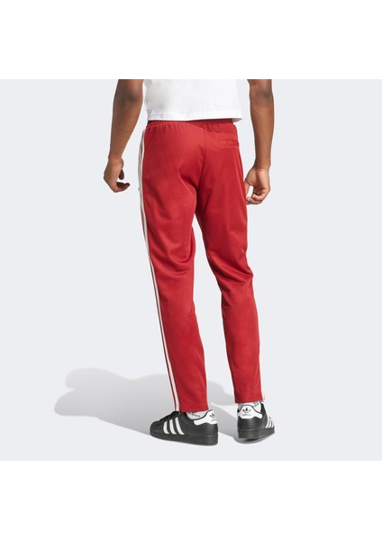 Retro Sport Cricket Inspired.-